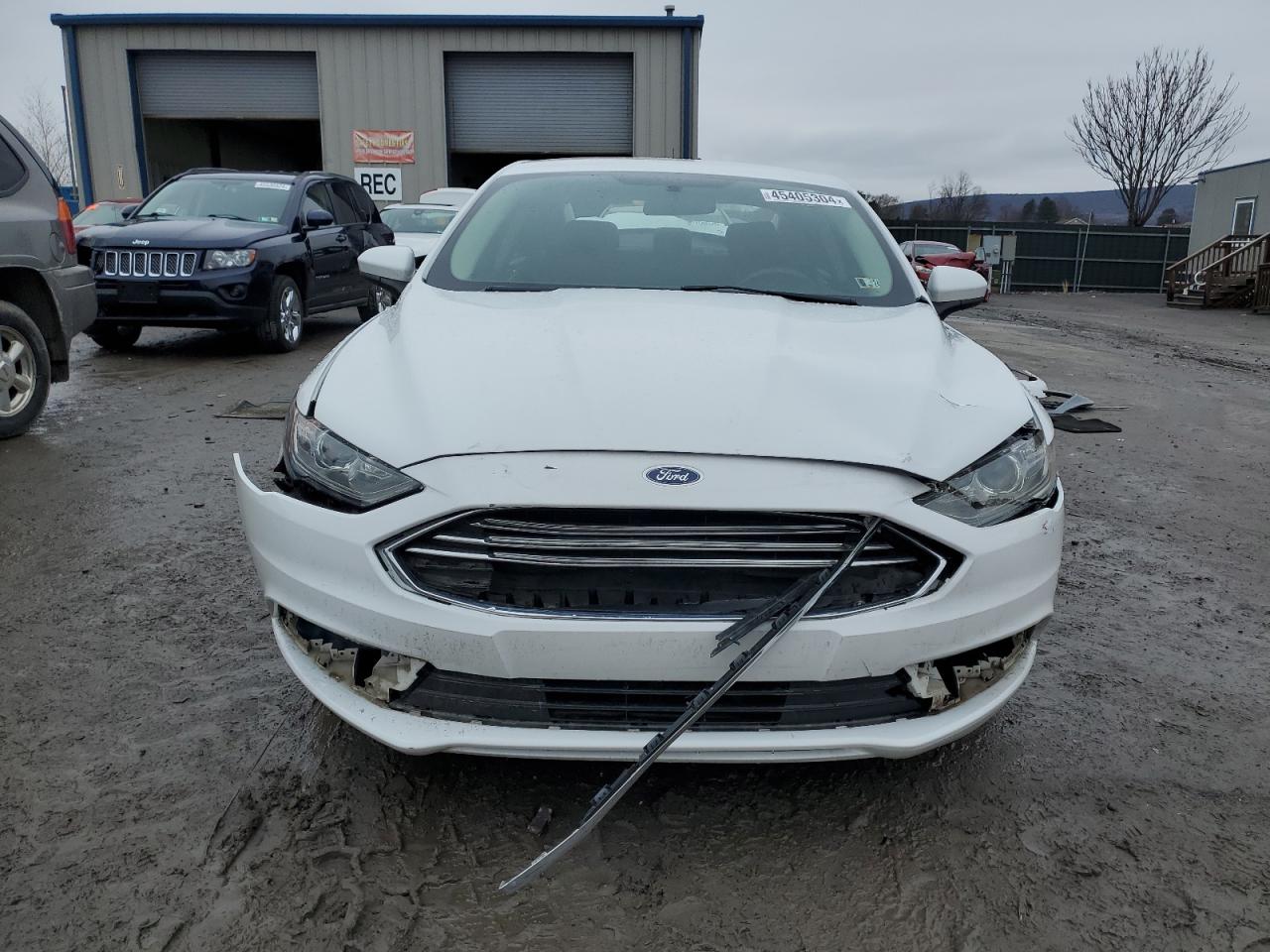 Photo 4 VIN: 3FA6P0LU6JR237586 - FORD FUSION 