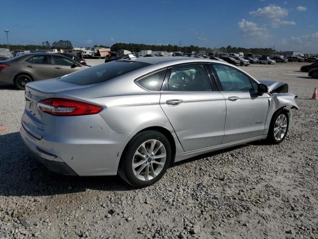 Photo 2 VIN: 3FA6P0LU6KR121810 - FORD FUSION SE 