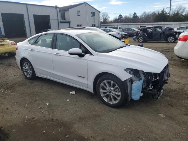 Photo 3 VIN: 3FA6P0LU6KR126019 - FORD FUSION SE 