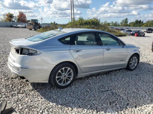 Photo 2 VIN: 3FA6P0LU6KR226167 - FORD FUSION SE 