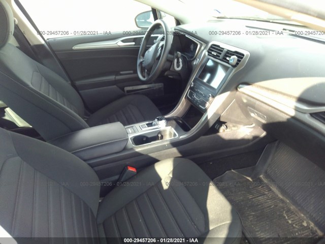 Photo 4 VIN: 3FA6P0LU6KR262019 - FORD FUSION HYBRID 