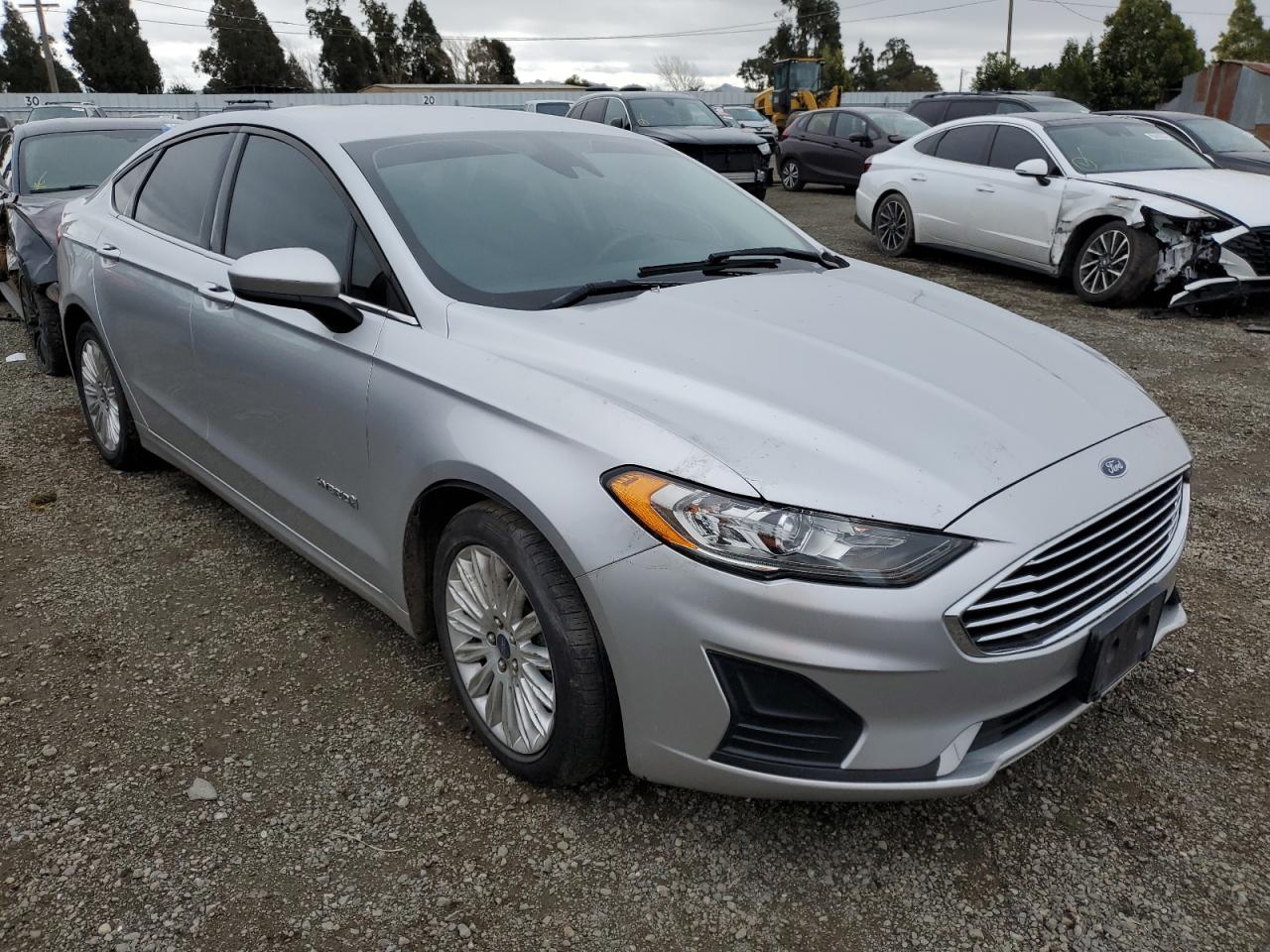 Photo 3 VIN: 3FA6P0LU6KR265437 - FORD FUSION 