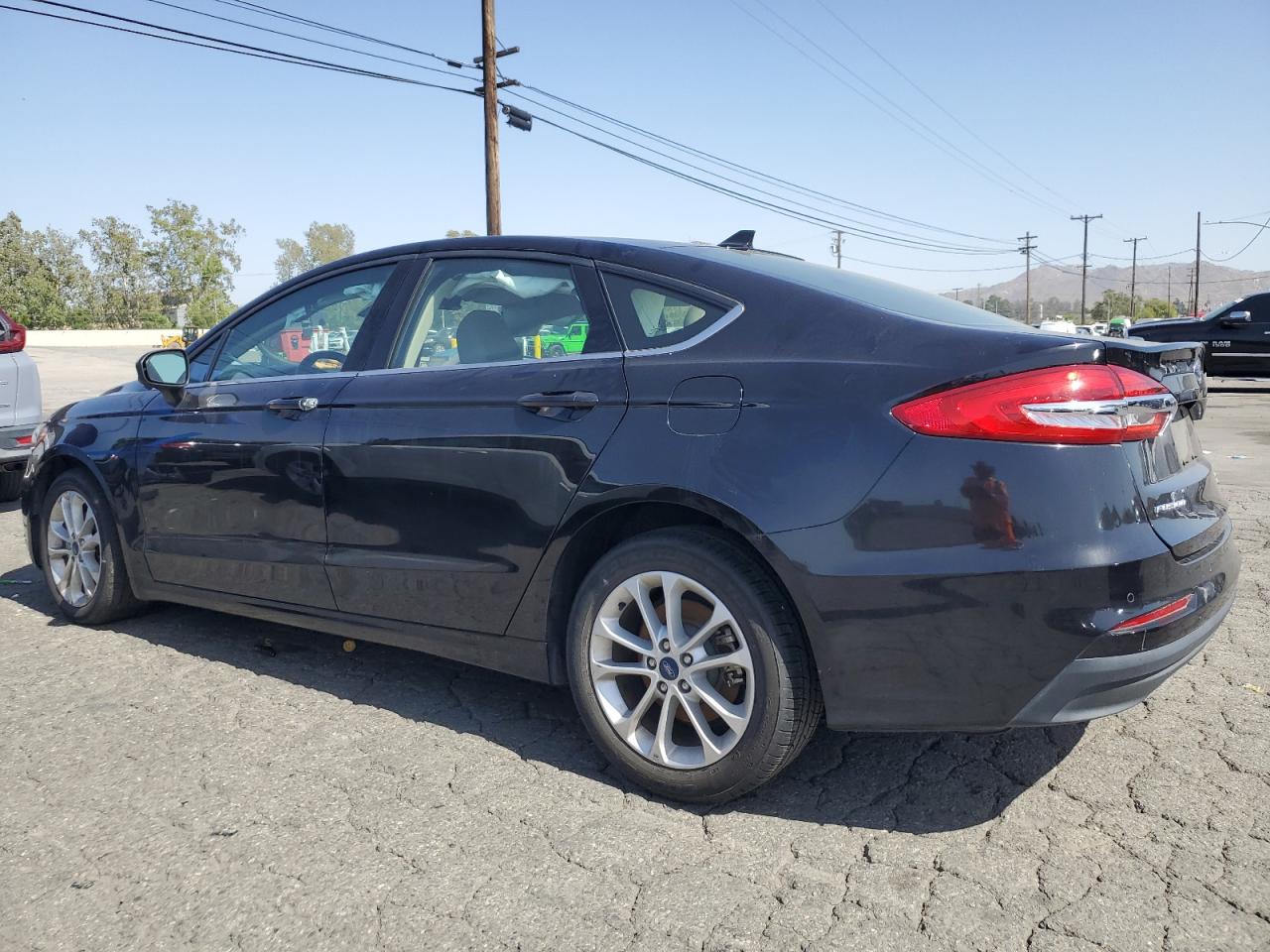 Photo 1 VIN: 3FA6P0LU6LR206325 - FORD FUSION 