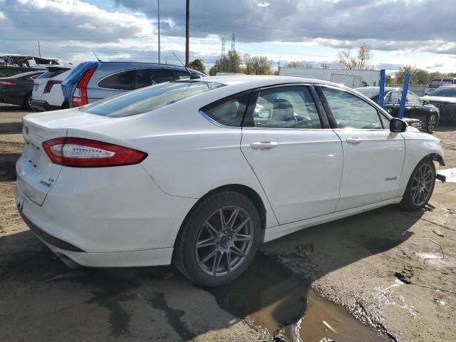 Photo 2 VIN: 3FA6P0LU7DR180013 - FORD FUSION SE 