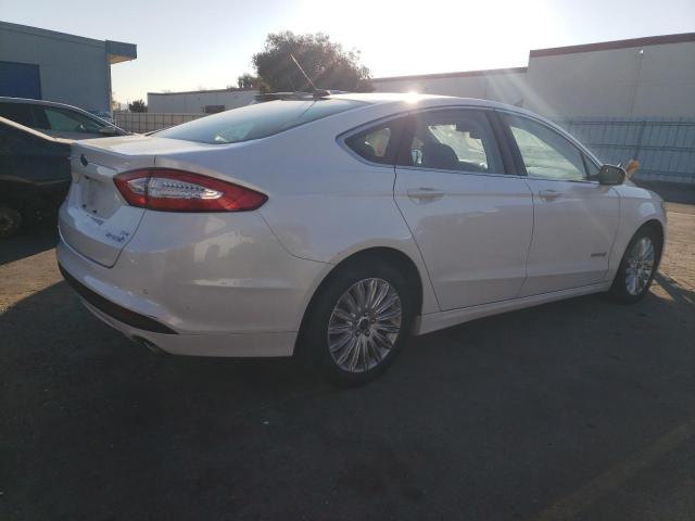 Photo 2 VIN: 3FA6P0LU7ER136773 - FORD FUSION SE 