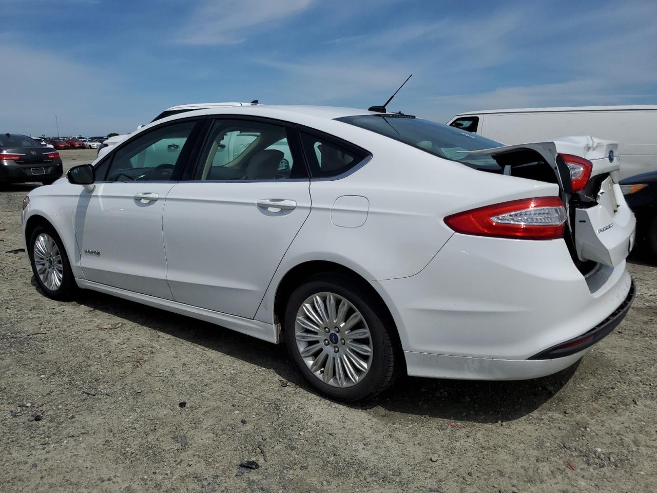 Photo 1 VIN: 3FA6P0LU7ER220558 - FORD FUSION 