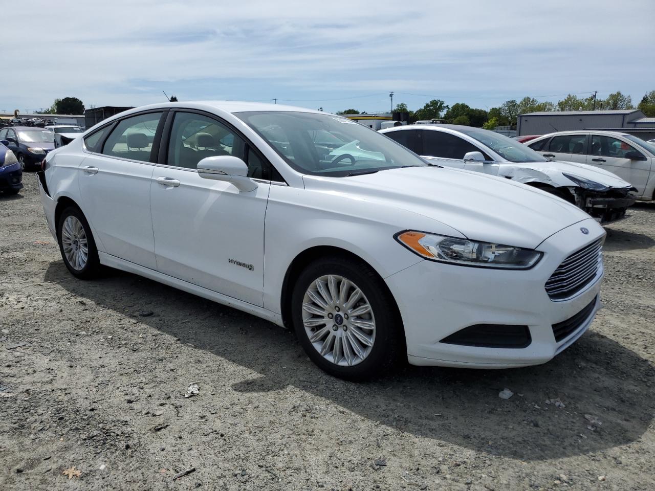 Photo 3 VIN: 3FA6P0LU7ER220558 - FORD FUSION 