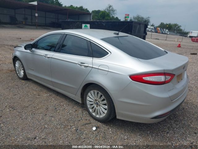 Photo 2 VIN: 3FA6P0LU7FR249138 - FORD FUSION 