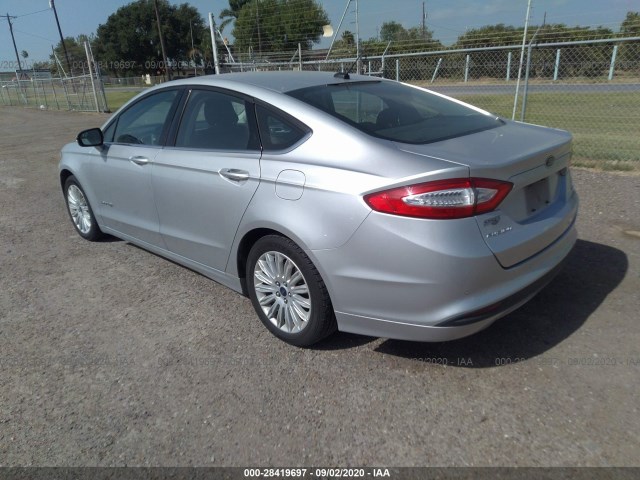 Photo 2 VIN: 3FA6P0LU7GR327807 - FORD FUSION 