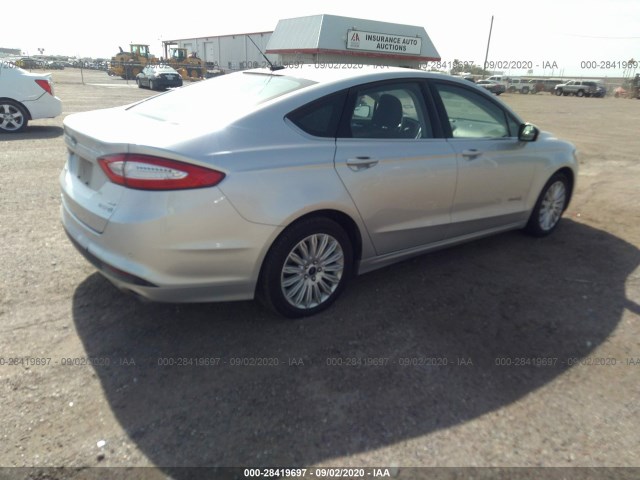 Photo 3 VIN: 3FA6P0LU7GR327807 - FORD FUSION 