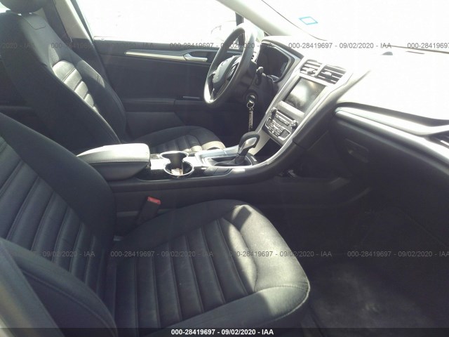 Photo 4 VIN: 3FA6P0LU7GR327807 - FORD FUSION 