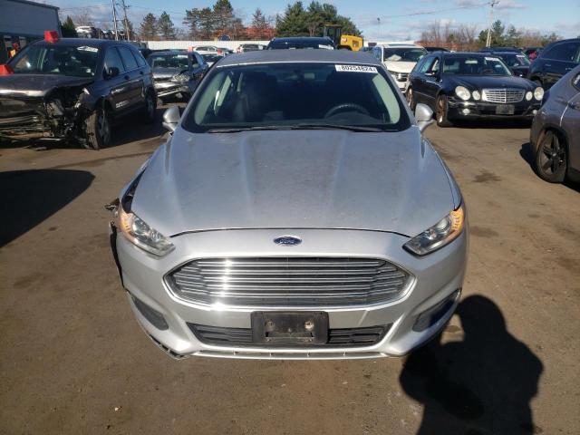 Photo 4 VIN: 3FA6P0LU7GR389000 - FORD FUSION SE 