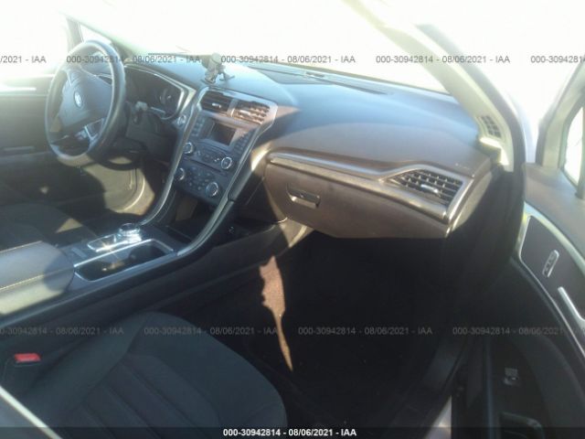 Photo 4 VIN: 3FA6P0LU7HR224002 - FORD FUSION 