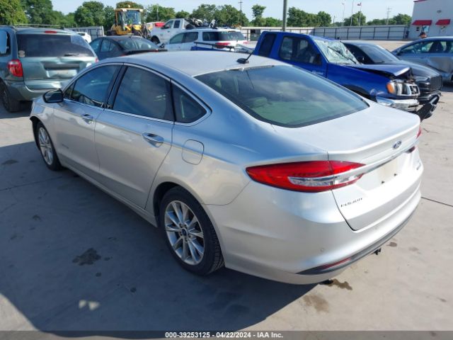 Photo 2 VIN: 3FA6P0LU7HR258246 - FORD FUSION HYBRID 