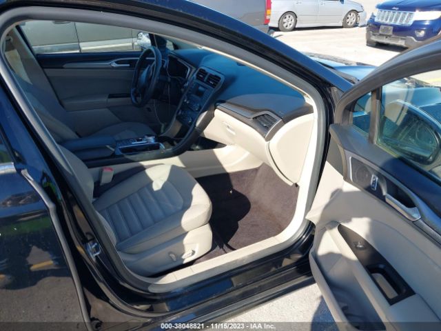 Photo 4 VIN: 3FA6P0LU7HR315870 - FORD FUSION HYBRID 