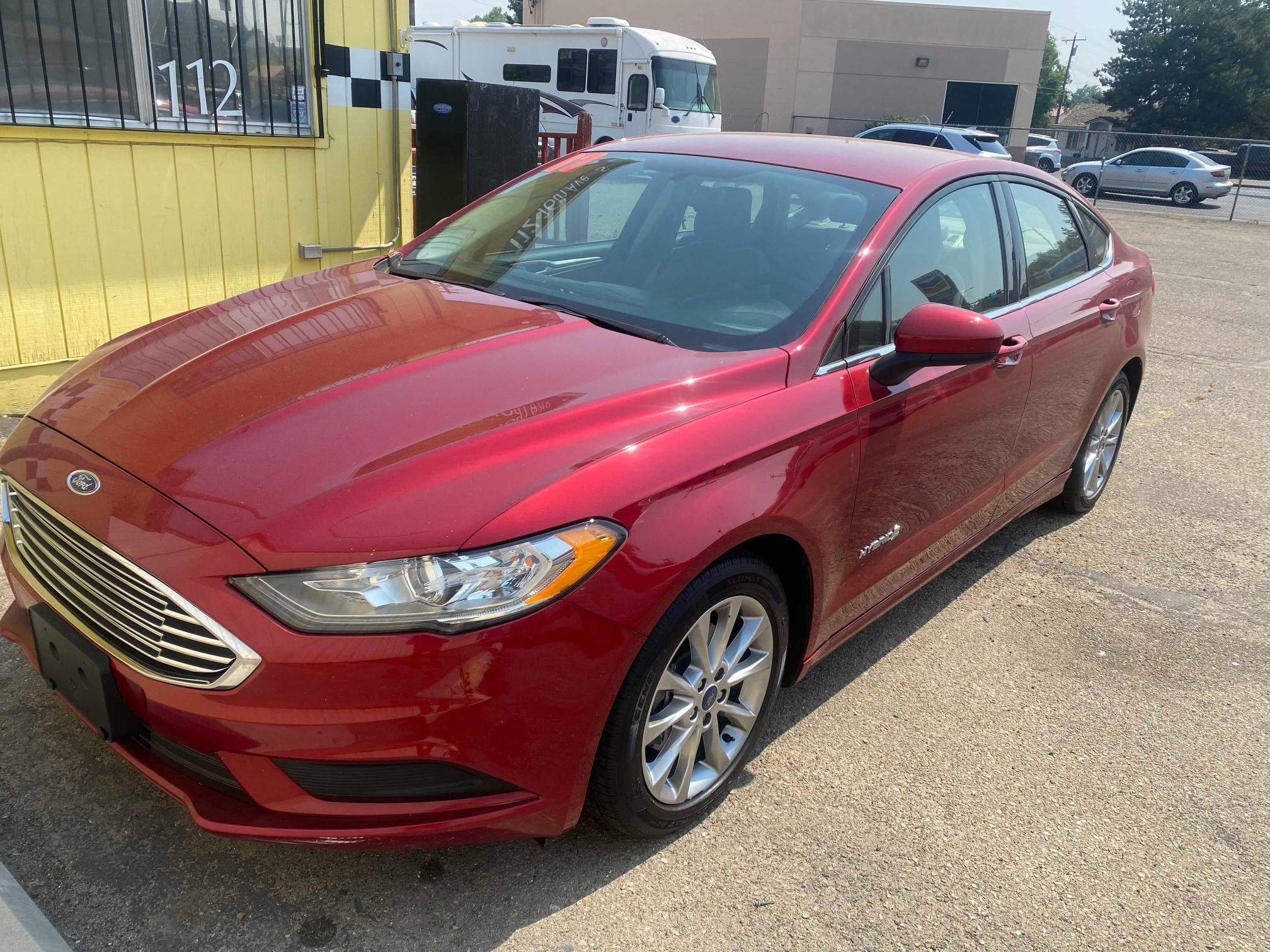 Photo 1 VIN: 3FA6P0LU7HR317604 - FORD FUSION SE 