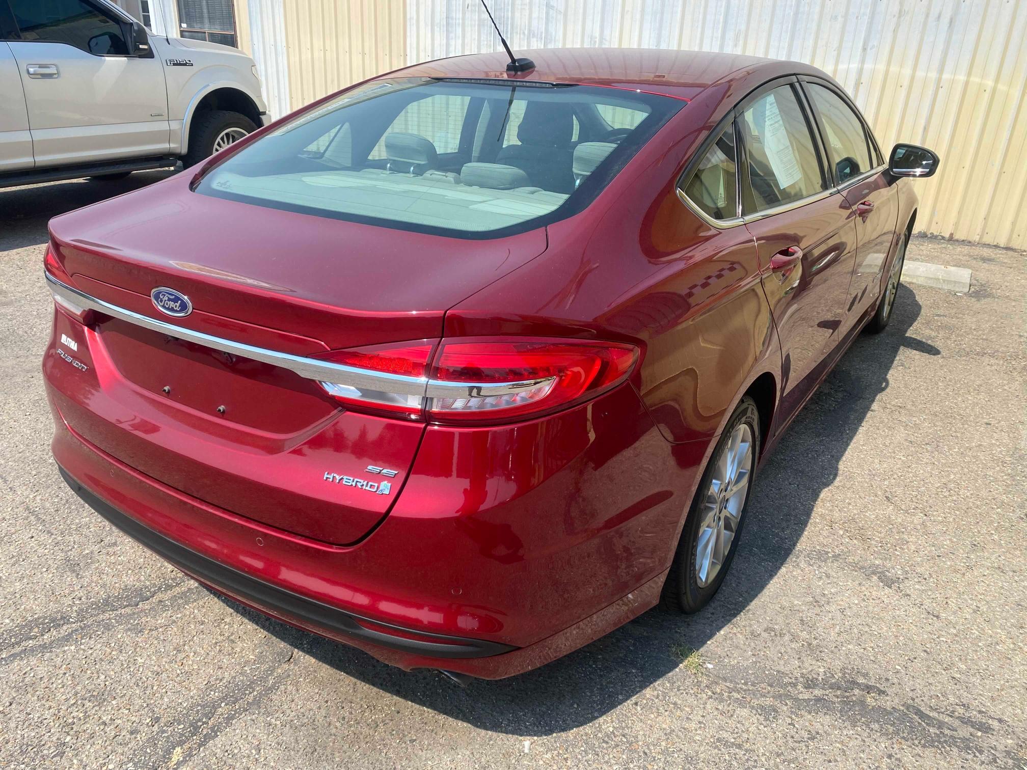 Photo 3 VIN: 3FA6P0LU7HR317604 - FORD FUSION SE 