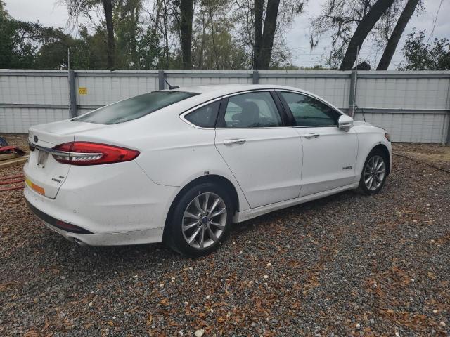 Photo 2 VIN: 3FA6P0LU7HR409652 - FORD FUSION 