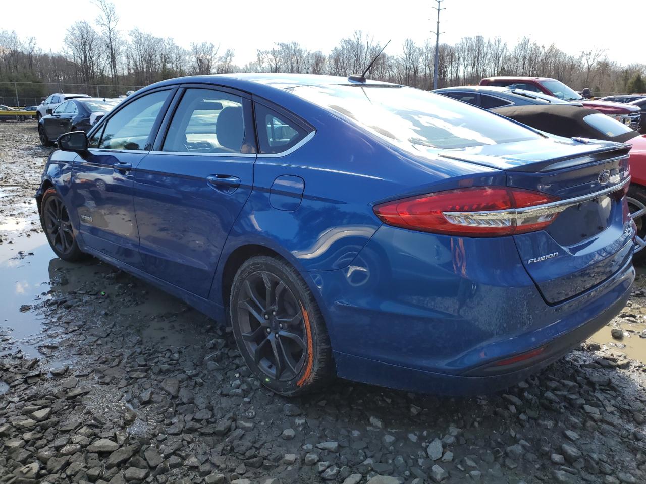 Photo 1 VIN: 3FA6P0LU7JR160369 - FORD FUSION 