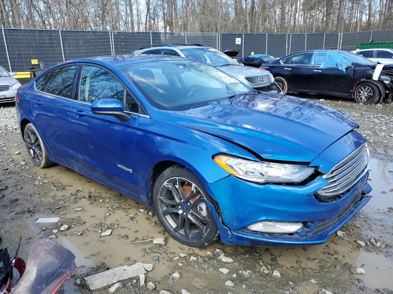 Photo 3 VIN: 3FA6P0LU7JR160369 - FORD FUSION 