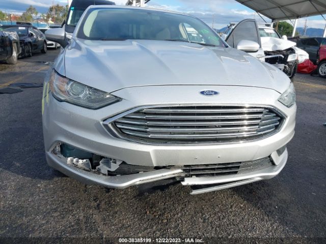 Photo 5 VIN: 3FA6P0LU7JR173123 - FORD FUSION 