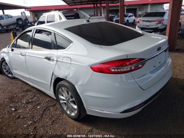 Photo 2 VIN: 3FA6P0LU7JR173882 - FORD FUSION HYBRID 