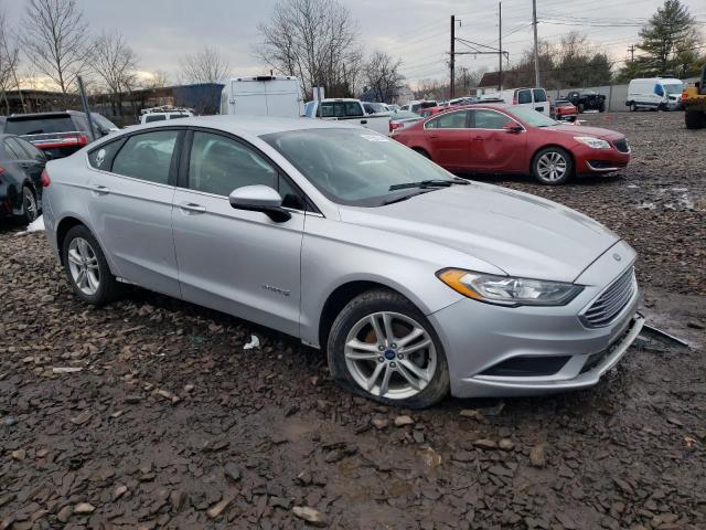 Photo 3 VIN: 3FA6P0LU7JR261816 - FORD FUSION 