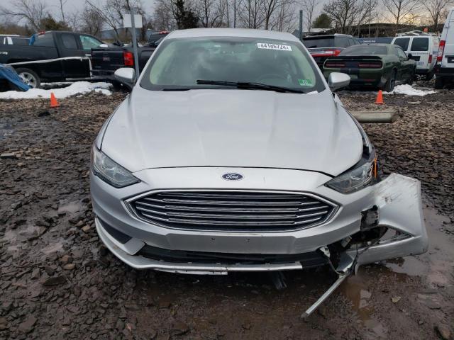 Photo 4 VIN: 3FA6P0LU7JR261816 - FORD FUSION 