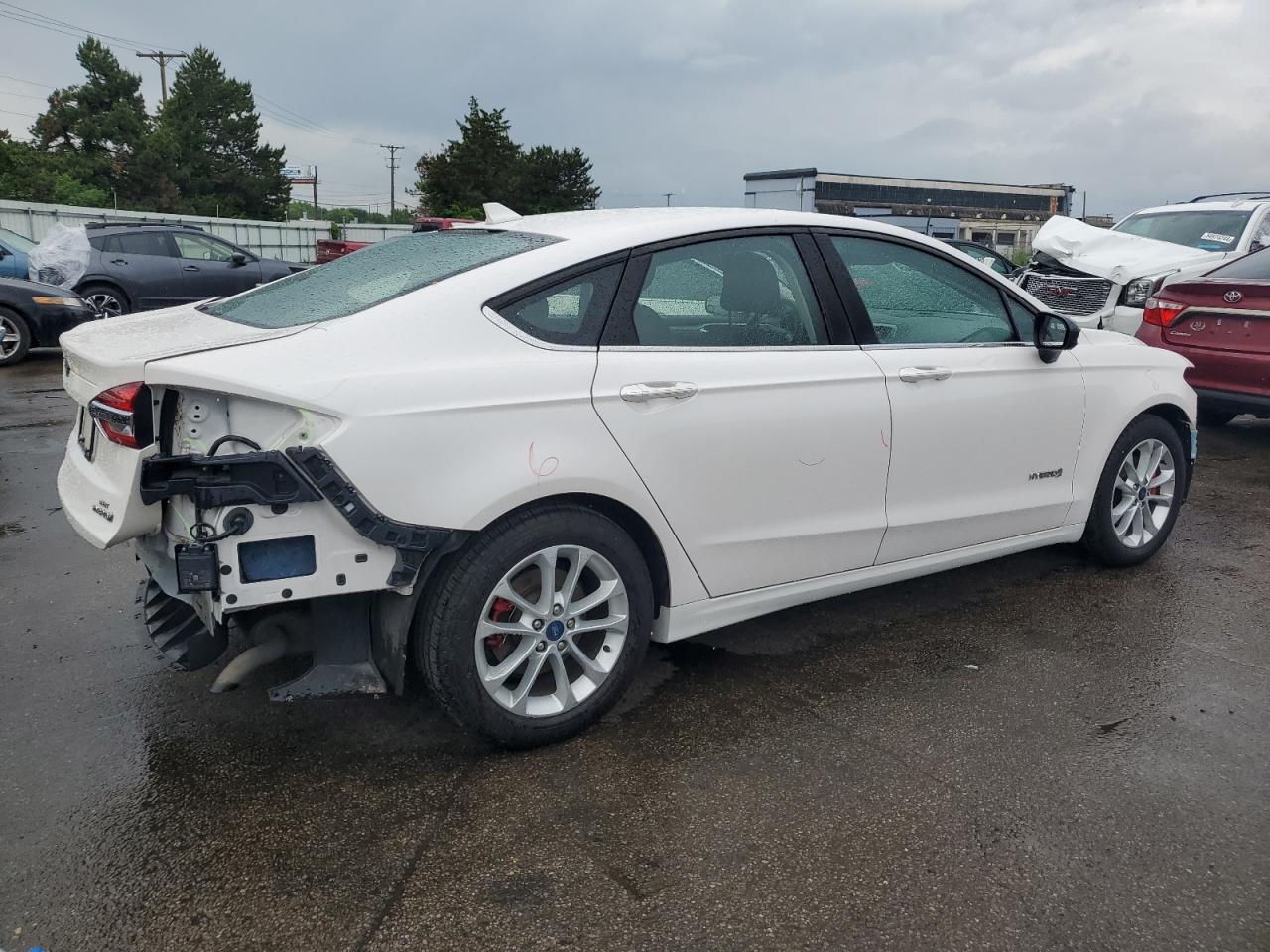 Photo 2 VIN: 3FA6P0LU7KR165718 - FORD FUSION 