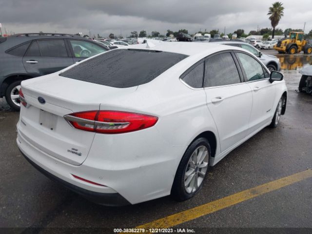 Photo 3 VIN: 3FA6P0LU7KR174564 - FORD FUSION HYBRID 