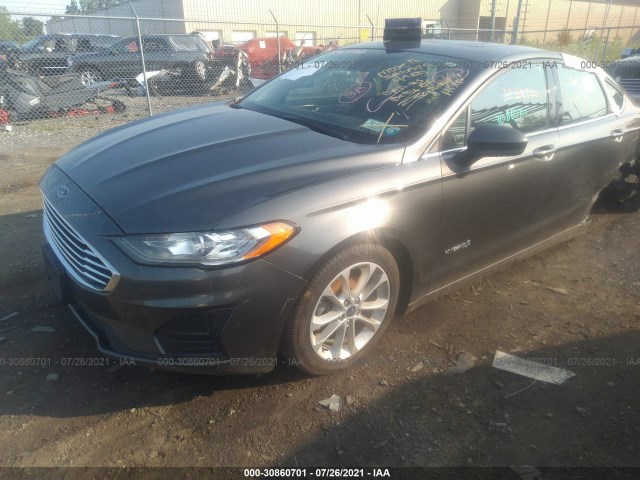 Photo 1 VIN: 3FA6P0LU7KR195852 - FORD FUSION HYBRID 