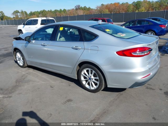 Photo 2 VIN: 3FA6P0LU7KR241468 - FORD FUSION HYBRID 