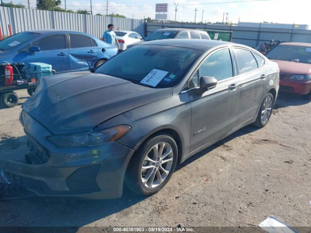 Photo 1 VIN: 3FA6P0LU7KR257119 - FORD FUSION 