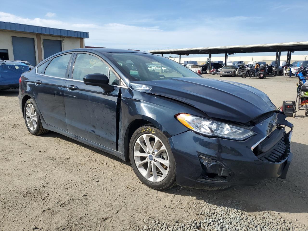 Photo 3 VIN: 3FA6P0LU7LR127052 - FORD FUSION 