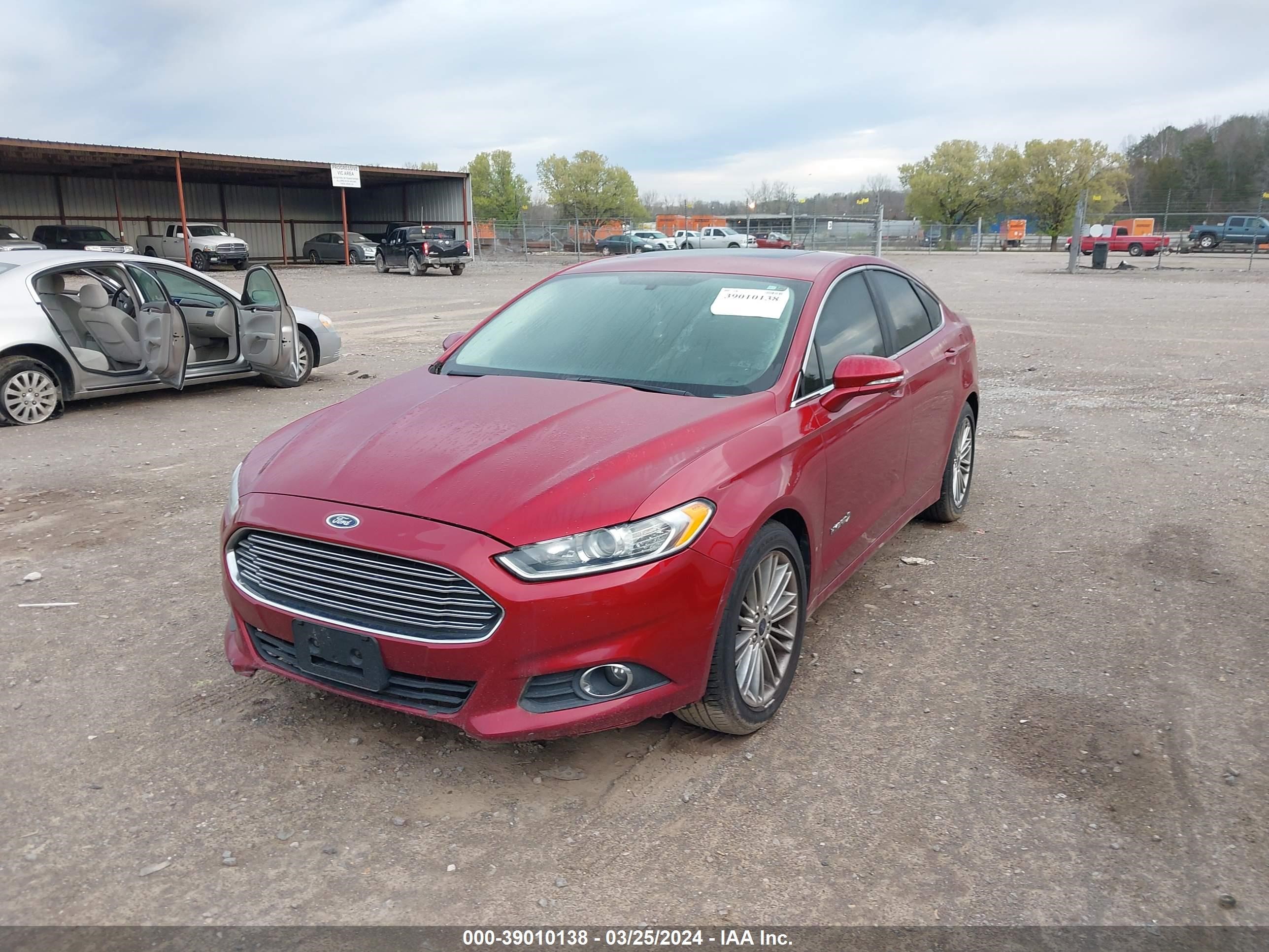 Photo 1 VIN: 3FA6P0LU8ER108030 - FORD FUSION 