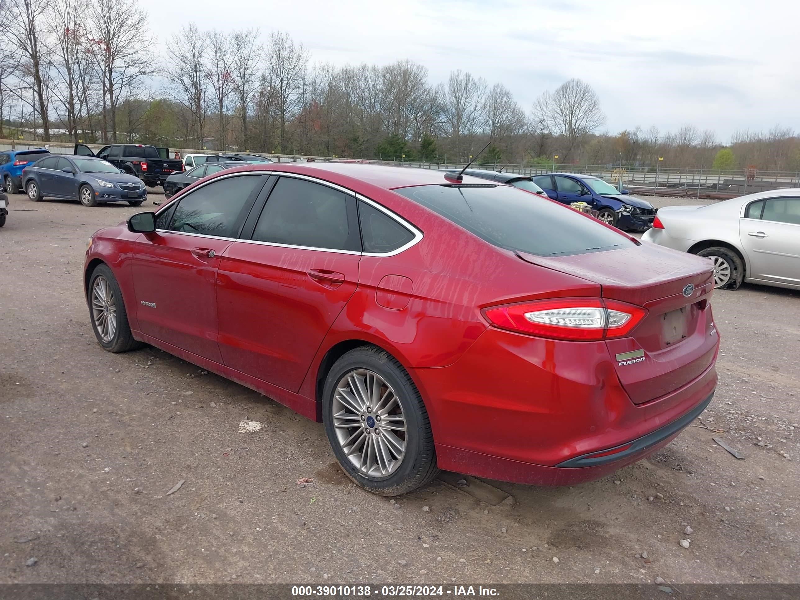 Photo 2 VIN: 3FA6P0LU8ER108030 - FORD FUSION 