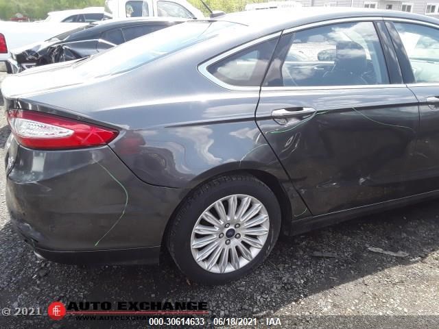 Photo 4 VIN: 3FA6P0LU8FR122317 - FORD FUSION 