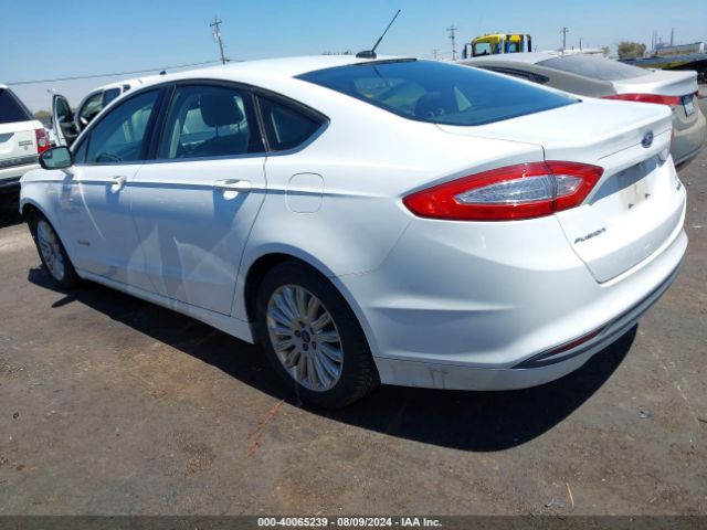 Photo 2 VIN: 3FA6P0LU8FR295447 - FORD FUSION 