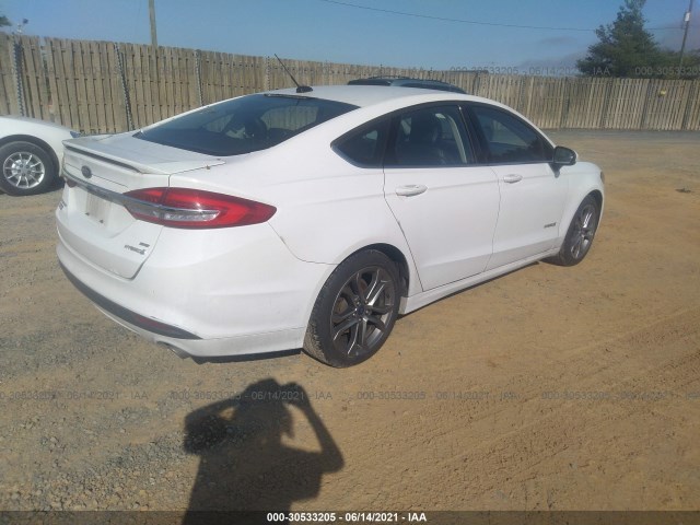 Photo 3 VIN: 3FA6P0LU8HR190832 - FORD FUSION 