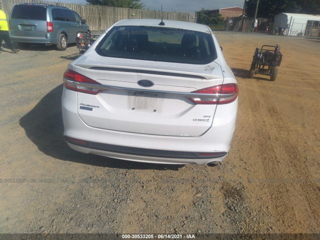 Photo 5 VIN: 3FA6P0LU8HR190832 - FORD FUSION 