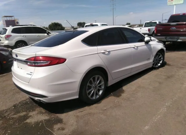 Photo 3 VIN: 3FA6P0LU8HR217608 - FORD FUSION 