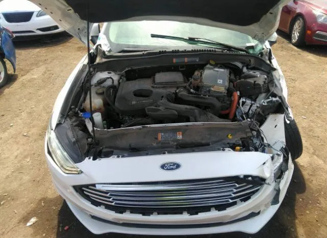 Photo 9 VIN: 3FA6P0LU8HR217608 - FORD FUSION 