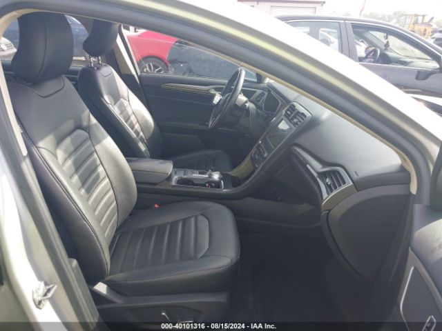 Photo 4 VIN: 3FA6P0LU8HR288033 - FORD FUSION 