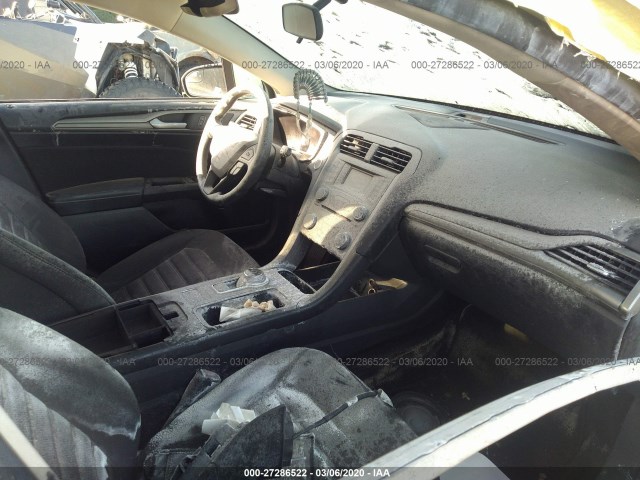 Photo 4 VIN: 3FA6P0LU8HR354872 - FORD FUSION 