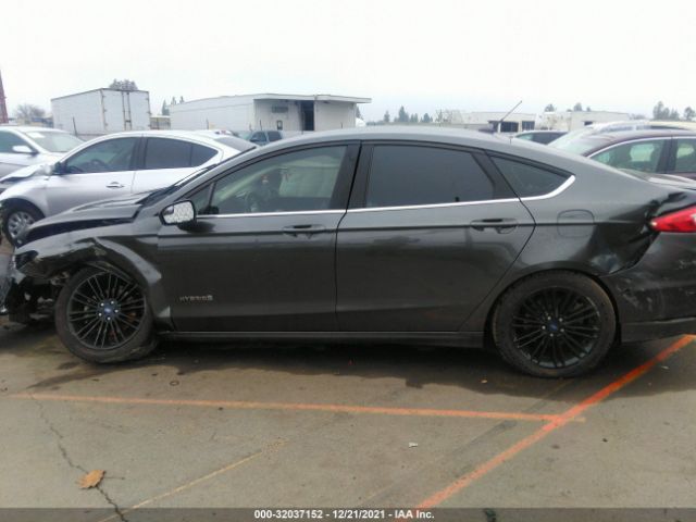 Photo 2 VIN: 3FA6P0LU8HR383708 - FORD FUSION 