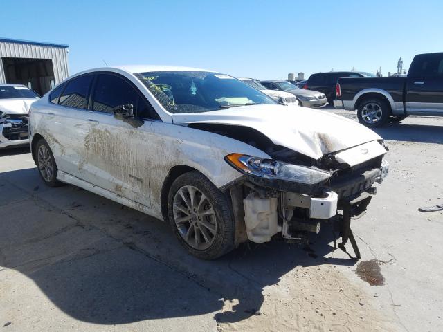 Photo 0 VIN: 3FA6P0LU8HR384843 - FORD FUSION SE 