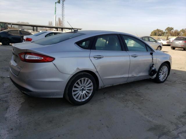 Photo 2 VIN: 3FA6P0LU8JR118504 - FORD FUSION SE 