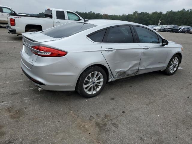 Photo 2 VIN: 3FA6P0LU8JR127848 - FORD FUSION SE 