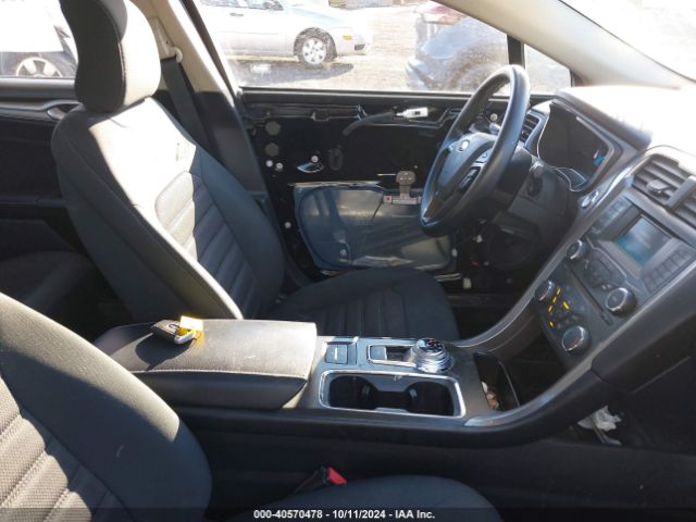 Photo 4 VIN: 3FA6P0LU8JR151471 - FORD FUSION 