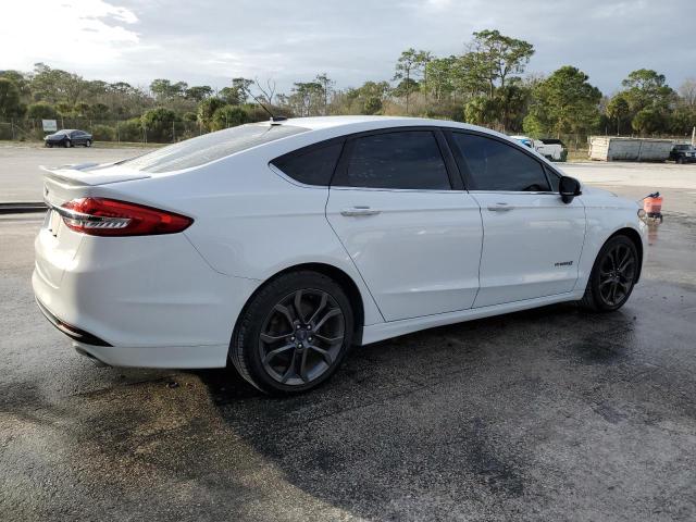 Photo 2 VIN: 3FA6P0LU8JR169047 - FORD FUSION 